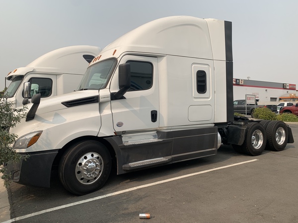 FREIGHTLINER CASCADIA 126SLP 2019