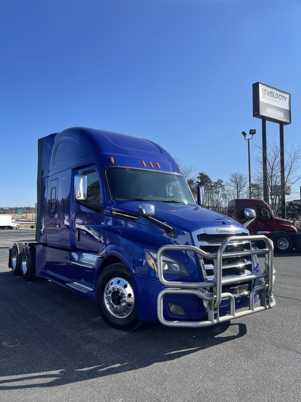 FREIGHTLINER CASCADIA 126SLP 2020