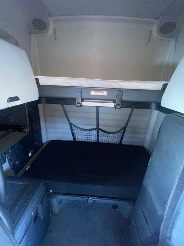 FREIGHTLINER CASCADIA 126SLP 2020