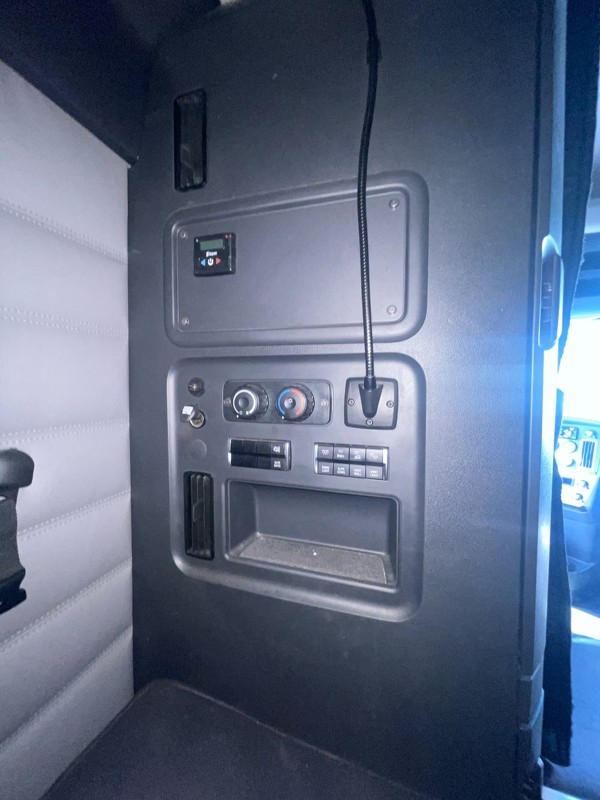 FREIGHTLINER CASCADIA 126SLP 2020