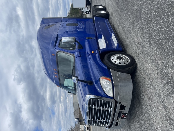 FREIGHTLINER CASCADIA 125SLP 2017