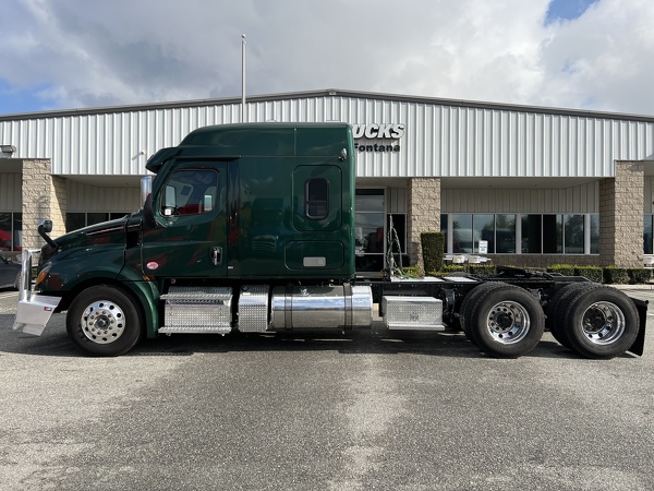 FREIGHTLINER CASCADIA 126SLP 2021