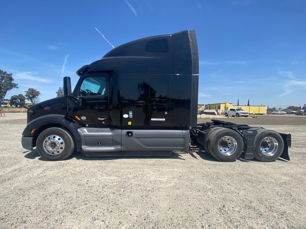 PETERBILT 579 2019