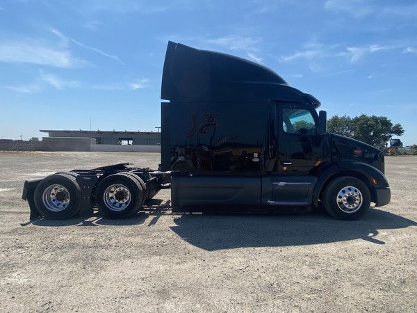 PETERBILT 579 2019