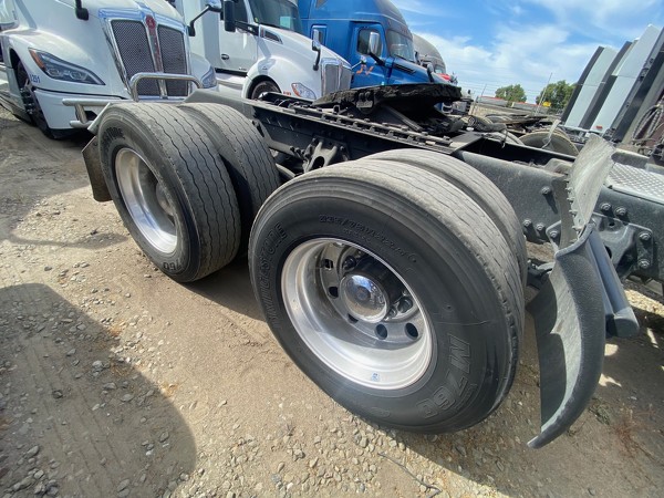 KENWORTH T680 2022