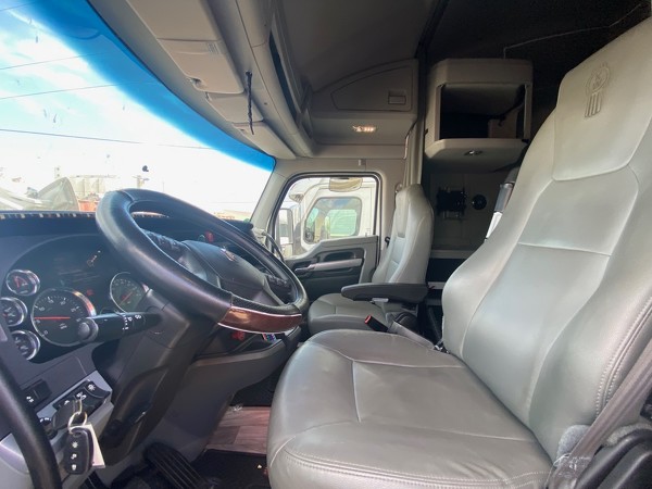 KENWORTH T680 2022
