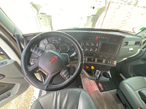 KENWORTH T680 2022