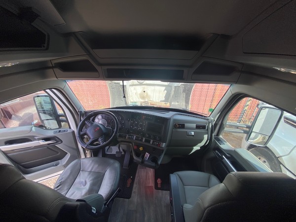 KENWORTH T680 2022