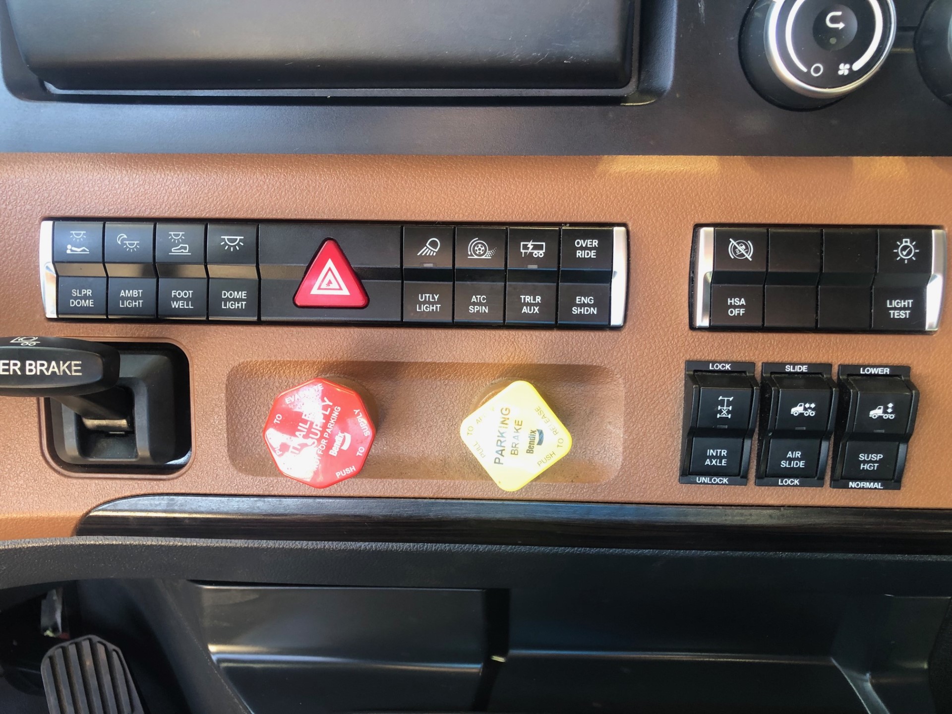 2022 FREIGHTLINER CASCADIA 126SLP - image 15