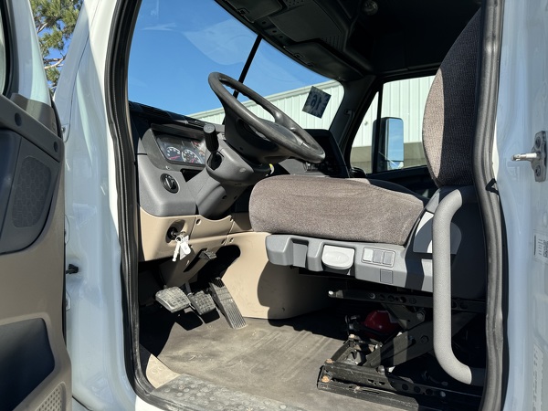 FREIGHTLINER CASCADIA 125DC 2016