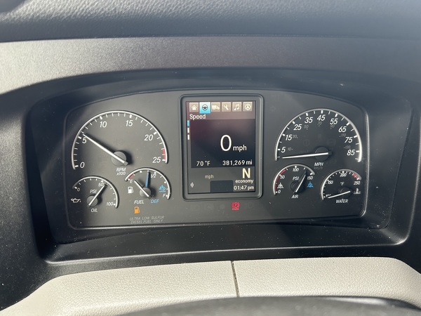 FREIGHTLINER CASCADIA 126SLP 2021