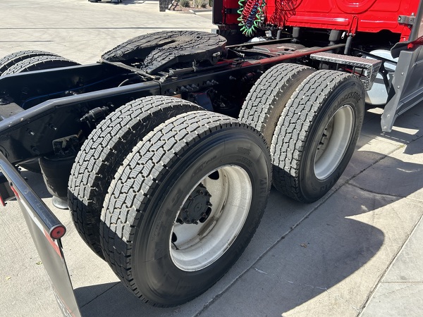 FREIGHTLINER CASCADIA 126SLP 2022
