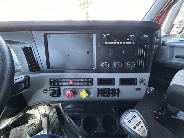 FREIGHTLINER CASCADIA 126SLP 2022