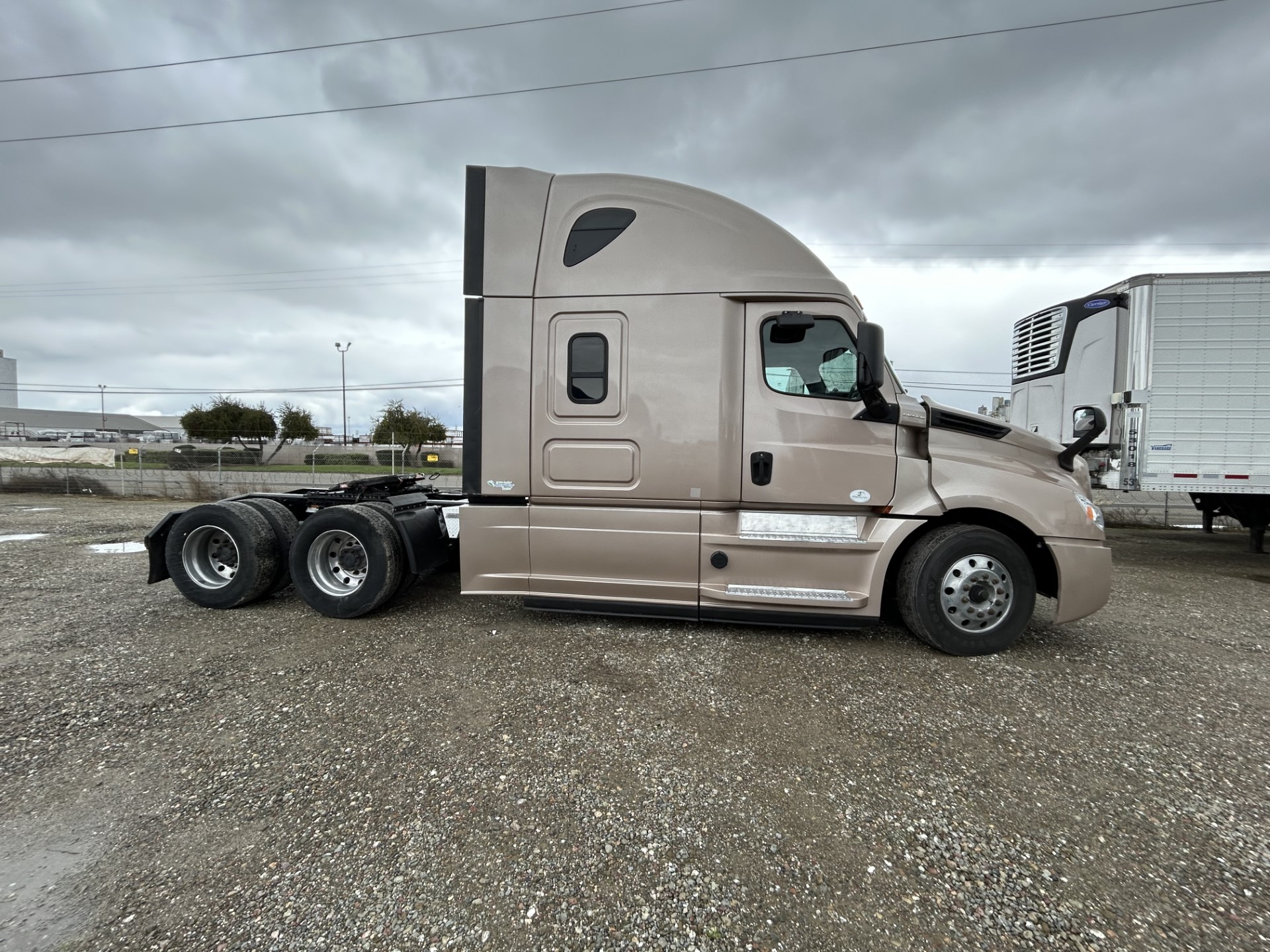 2019 FREIGHTLINER CASCADIA 126SLP - image 4