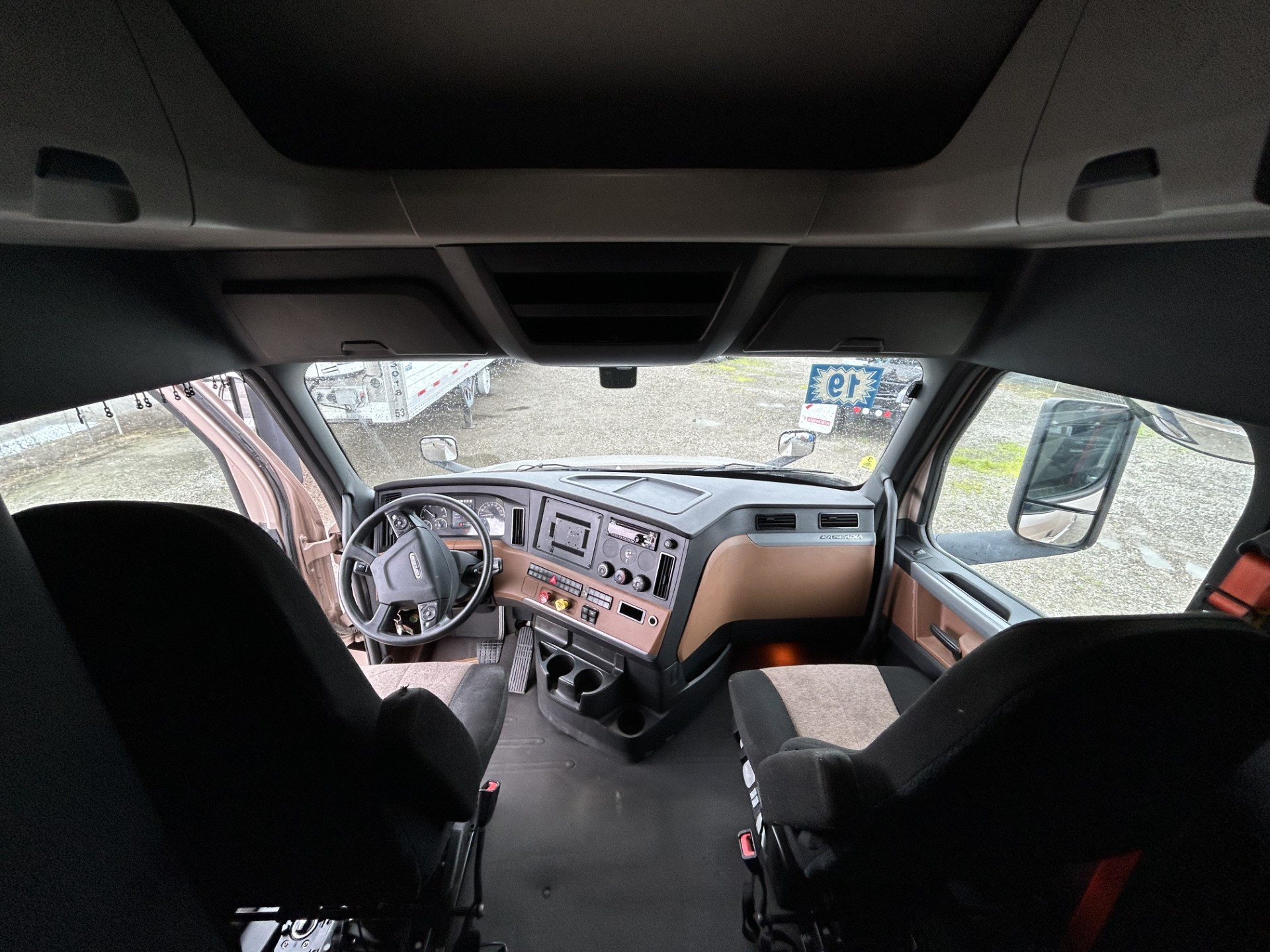 2019 FREIGHTLINER CASCADIA 126SLP - image 13