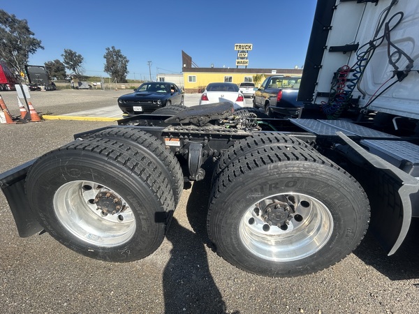 FREIGHTLINER CASCADIA 126SLP 2022