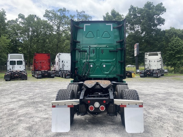 FREIGHTLINER CASCADIA 126SLP 2021