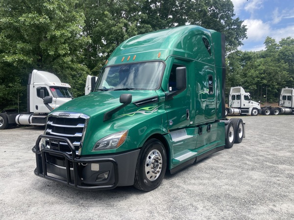 FREIGHTLINER CASCADIA 126SLP 2021