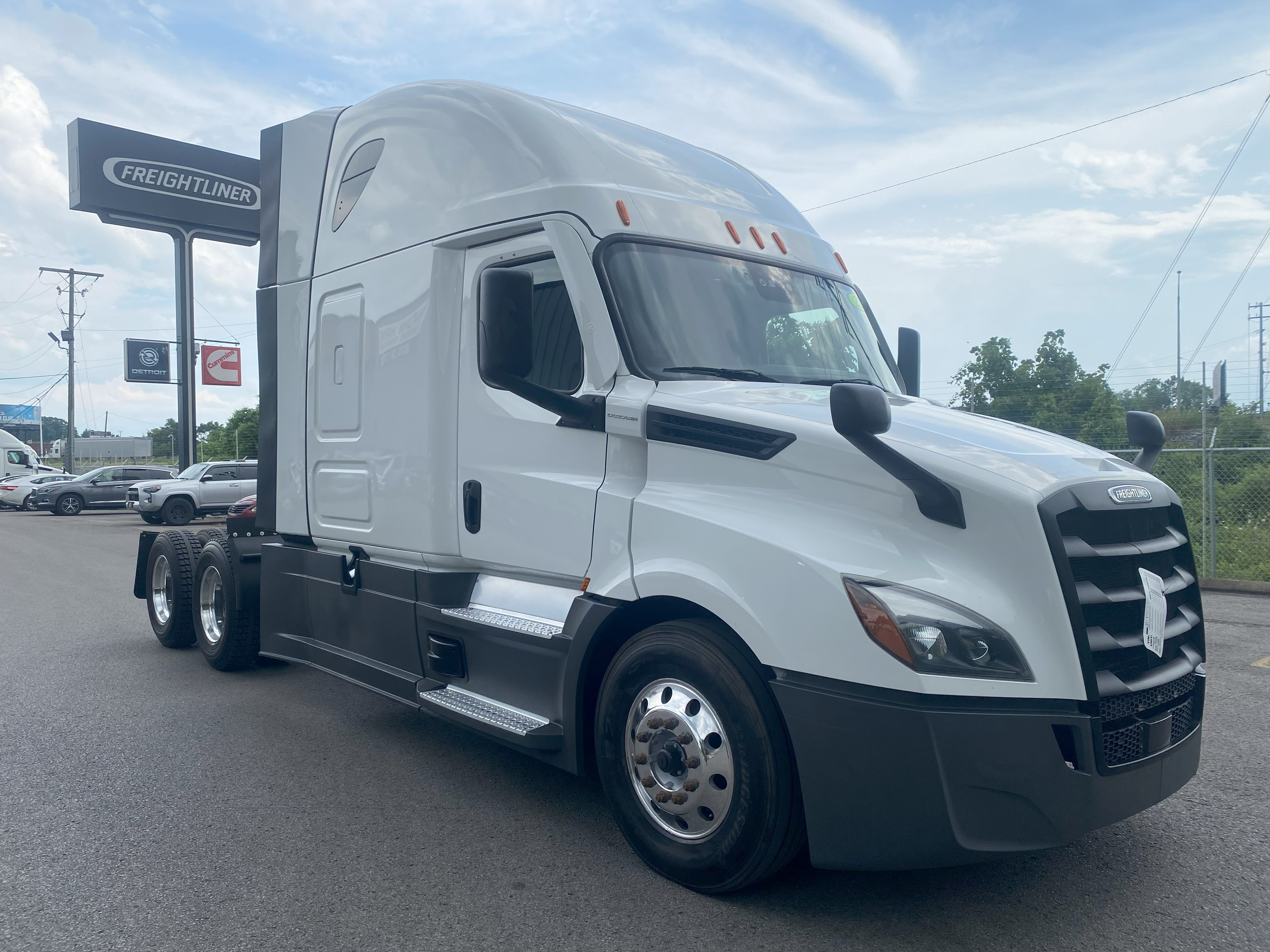 2022 FREIGHTLINER CASCADIA 126SLP - image 7