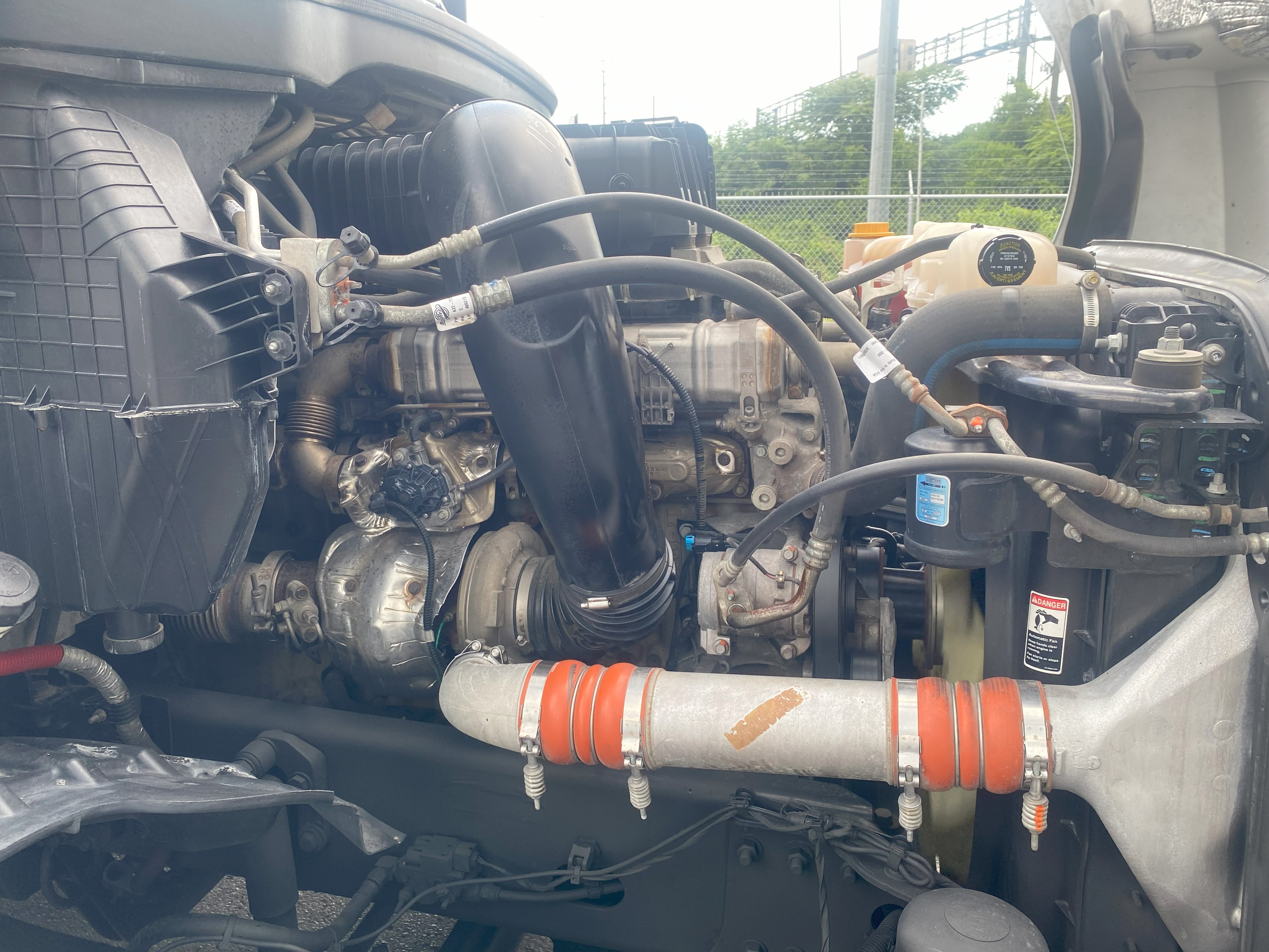 2022 FREIGHTLINER CASCADIA 126SLP - image 8