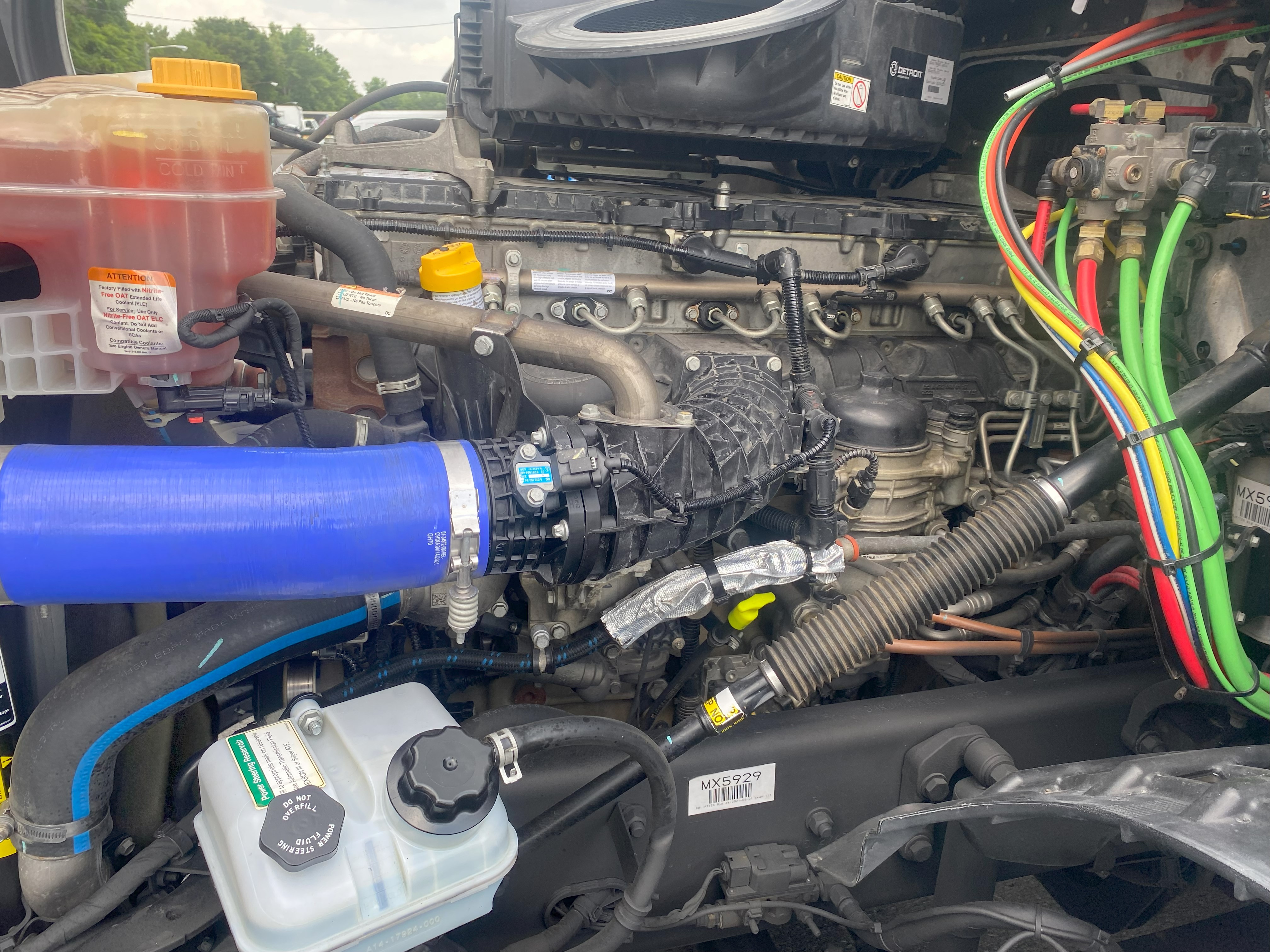 2022 FREIGHTLINER CASCADIA 126SLP - image 9