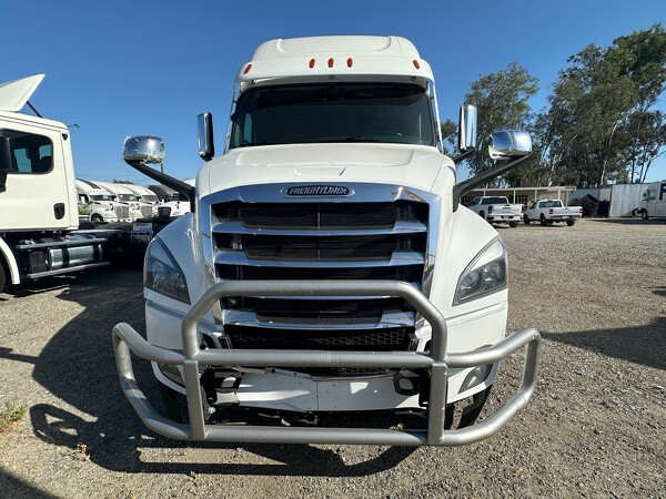 FREIGHTLINER CASCADIA 126SLP 2022