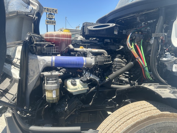 FREIGHTLINER CASCADIA 126DC 2021