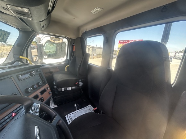 FREIGHTLINER CASCADIA 126DC 2021