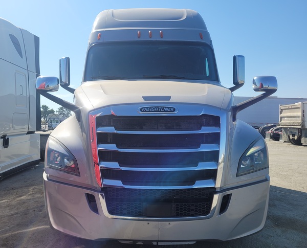 FREIGHTLINER CASCADIA 126SLP 2023