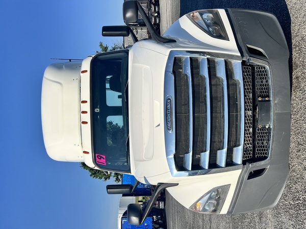 FREIGHTLINER CASCADIA 126DC 2019