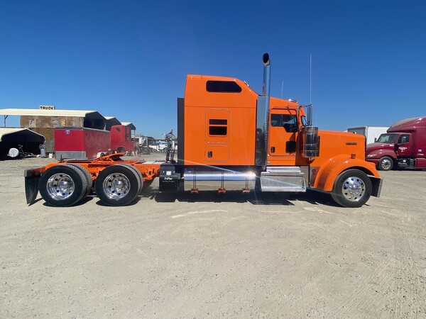 KENWORTH W900 2022