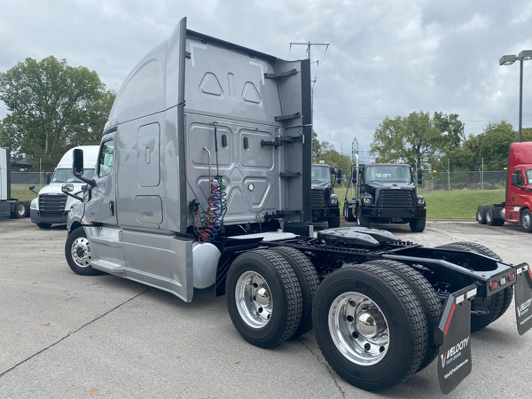FREIGHTLINER CASCADIA 126SLP 2019