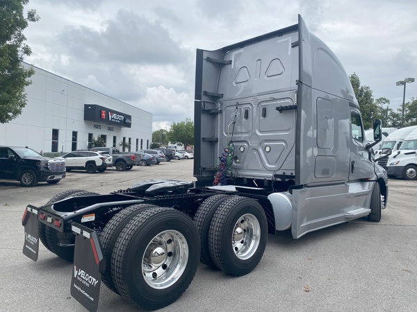 FREIGHTLINER CASCADIA 126SLP 2019
