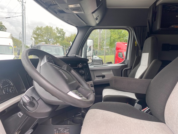 FREIGHTLINER CASCADIA 126SLP 2019