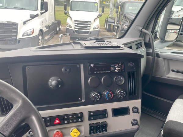 FREIGHTLINER CASCADIA 126SLP 2019