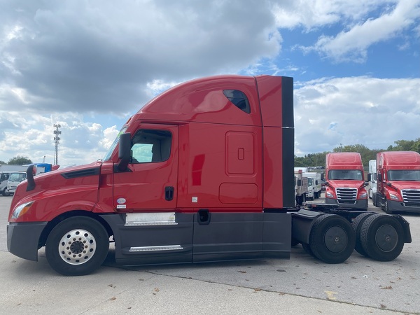 FREIGHTLINER CASCADIA 126SLP 2021