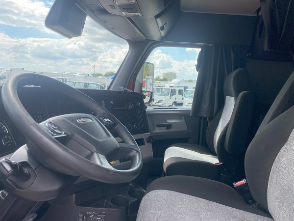 FREIGHTLINER CASCADIA 126SLP 2021
