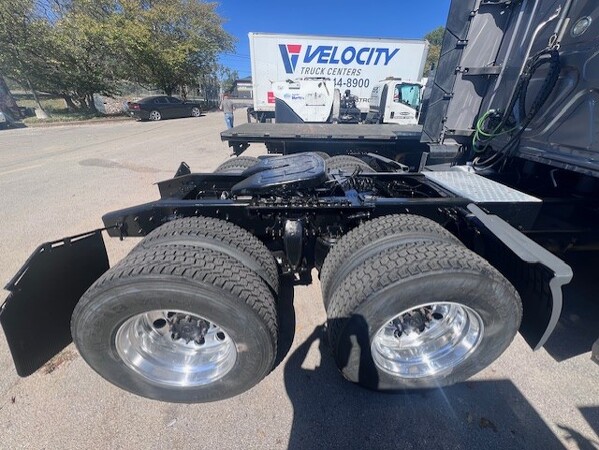 FREIGHTLINER CASCADIA 126SLP 2020