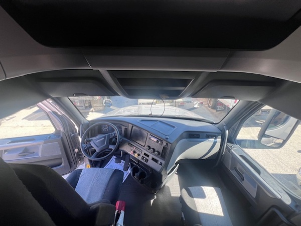 FREIGHTLINER CASCADIA 126SLP 2020