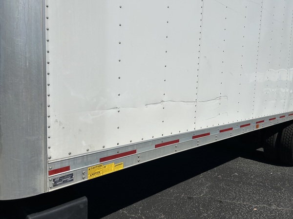 FREIGHTLINER M2 26K Box Truck 2022
