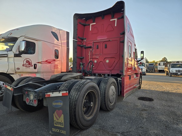 FREIGHTLINER CASCADIA 126SLP 2022