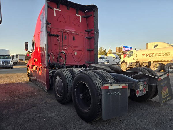 FREIGHTLINER CASCADIA 126SLP 2022