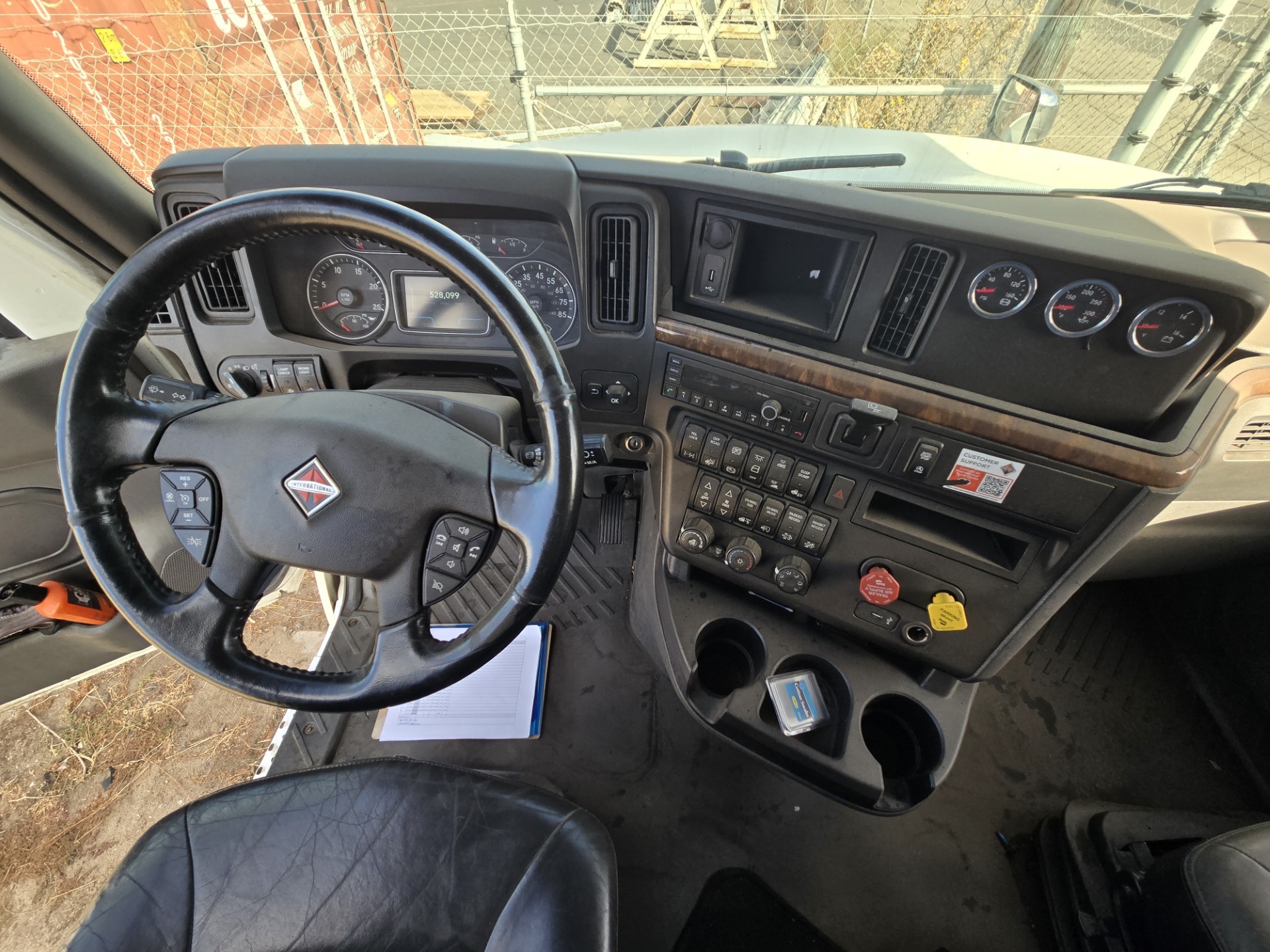 2022 INTERNATIONAL LT SLP - image 6