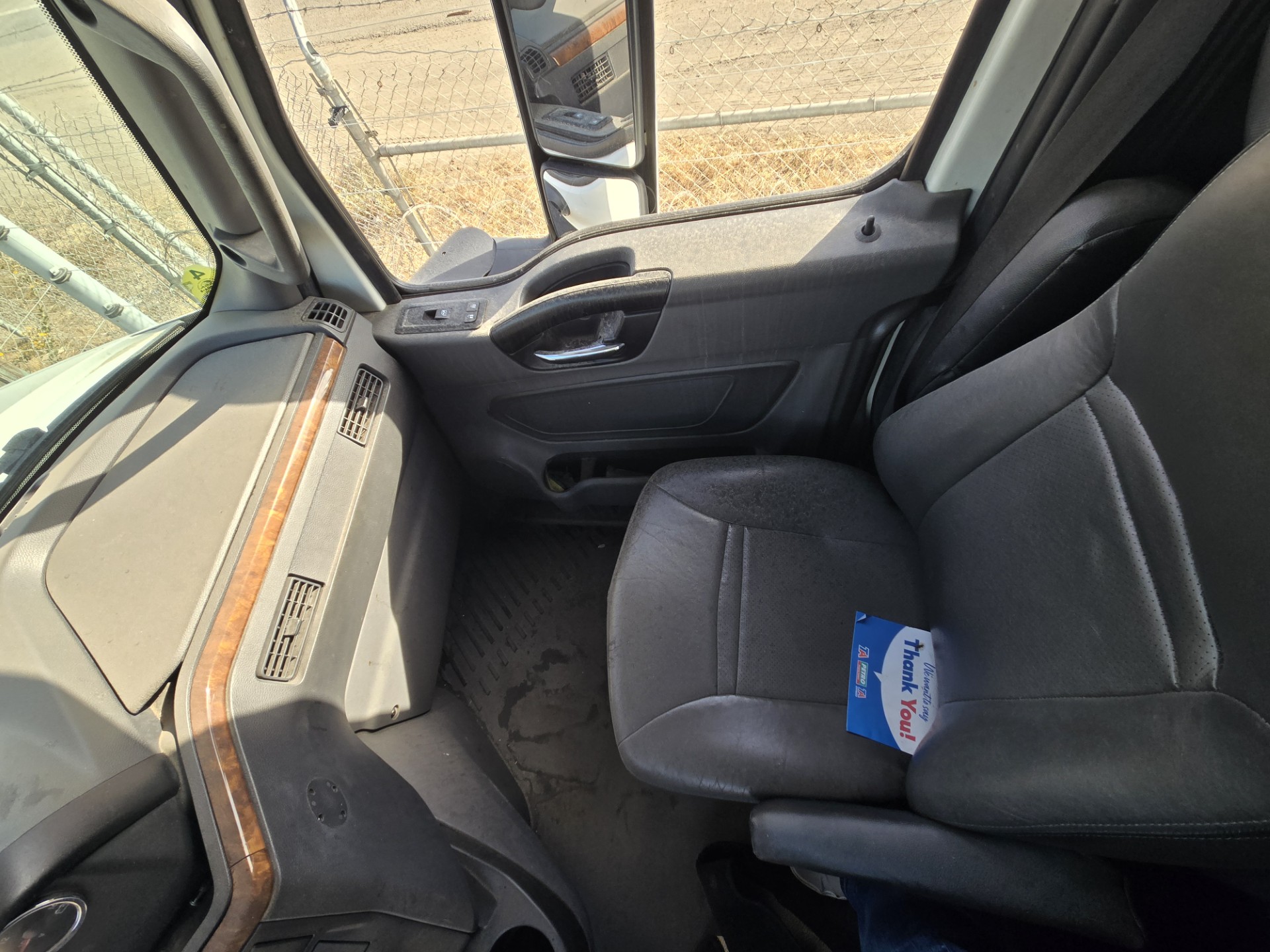 2022 INTERNATIONAL LT SLP - image 7