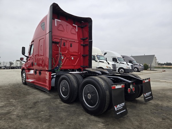 FREIGHTLINER CASCADIA 126SLP 2022