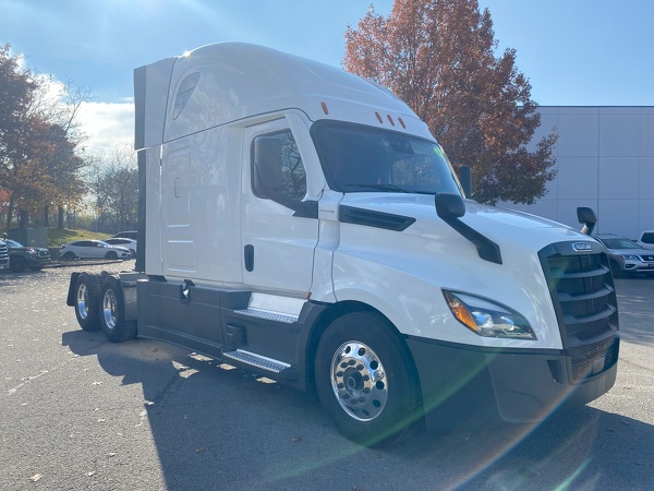 FREIGHTLINER CASCADIA 126SLP 2022