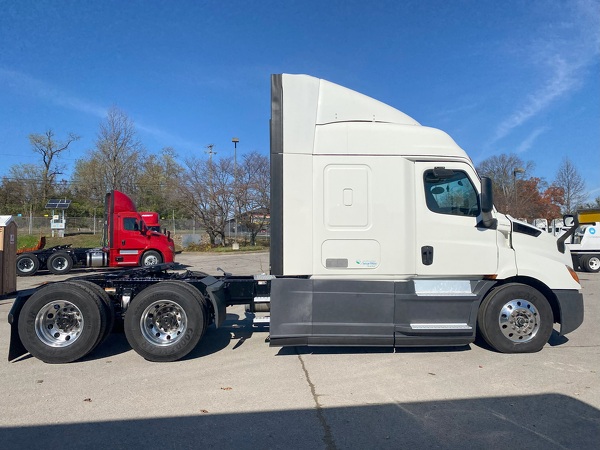 FREIGHTLINER CASCADIA 116SLP 2020