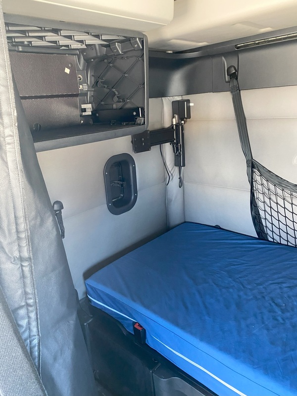 FREIGHTLINER CASCADIA 116SLP 2020