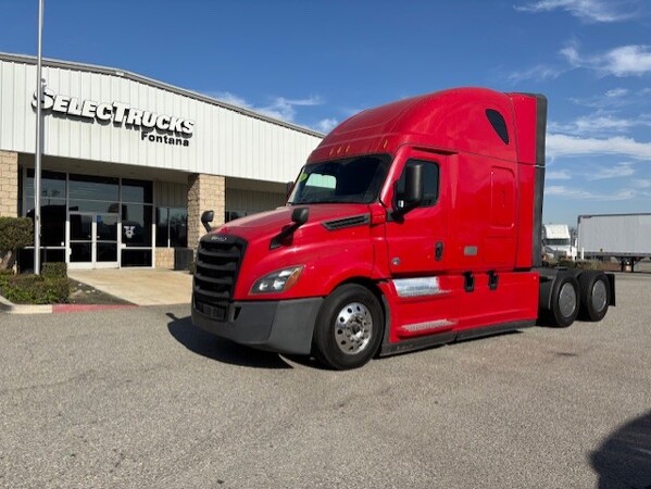 FREIGHTLINER CASCADIA 126SLP 