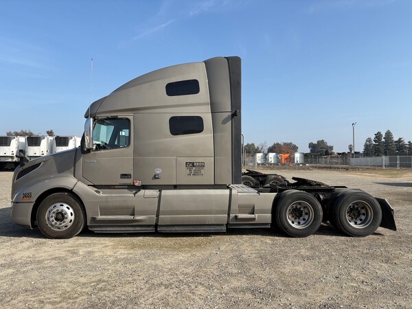 VOLVO VNL760 2024